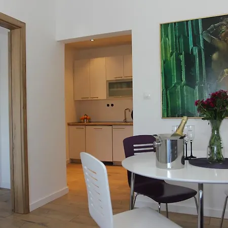 Appartement House Vitaic