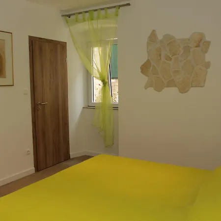 Appartement House Vitaic *